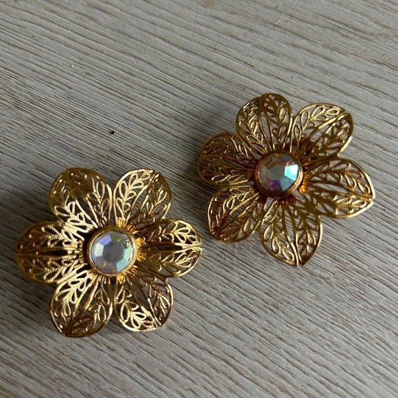 Vintage 80's Floral Gem Earrings Filagree Design - Picture 1 of 6
